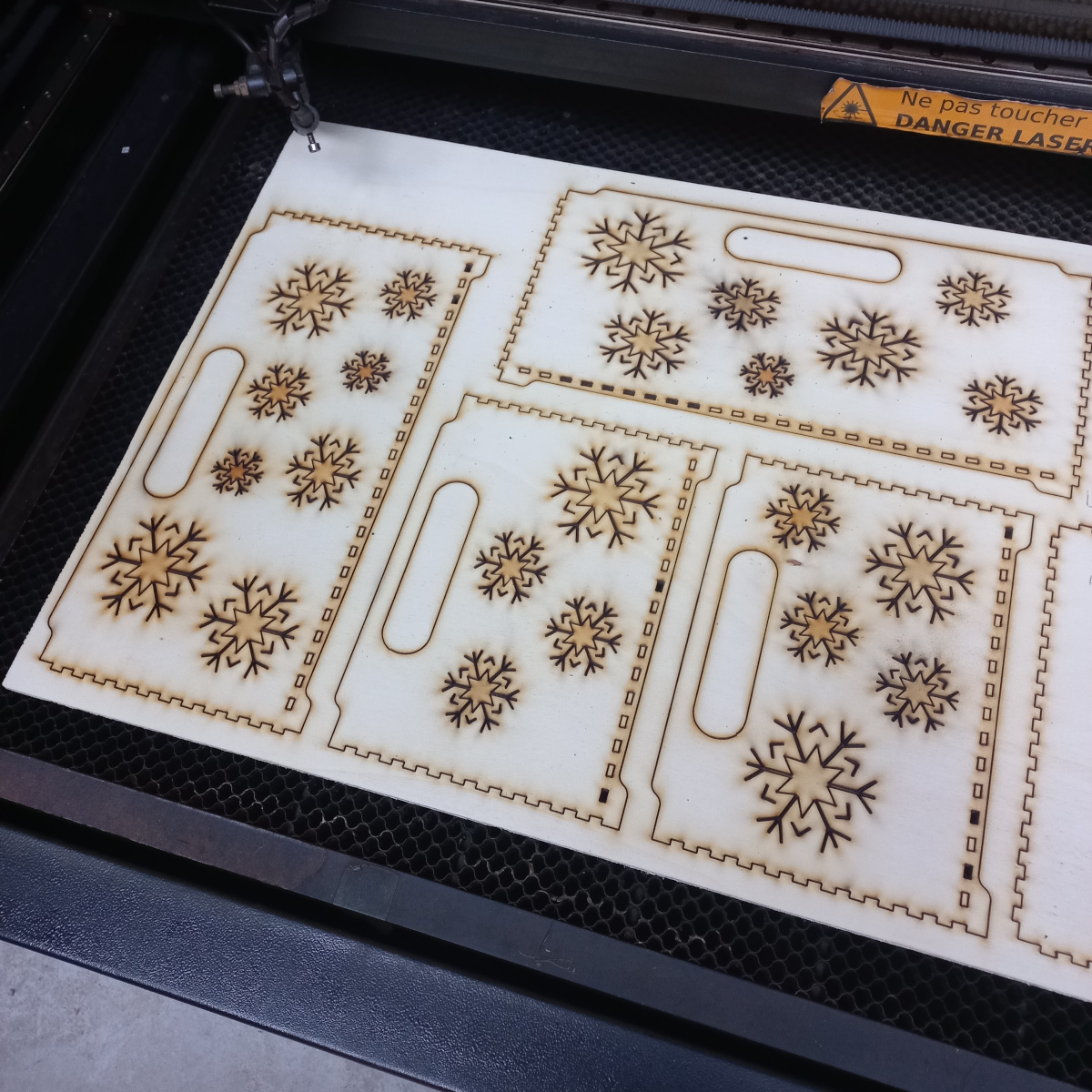 openatelier:projet:boite_decorative_juliette.jpg