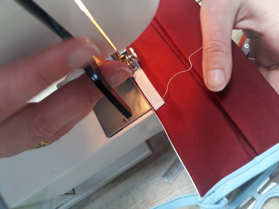 openatelier:projet:masque_en_tissu:masque_en_tissu_19.jpg